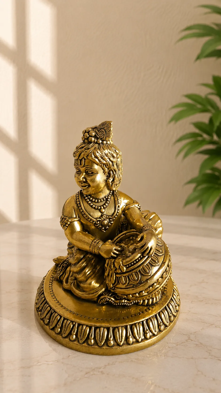     Brass Laddu Gopal Ji with Makhaan
